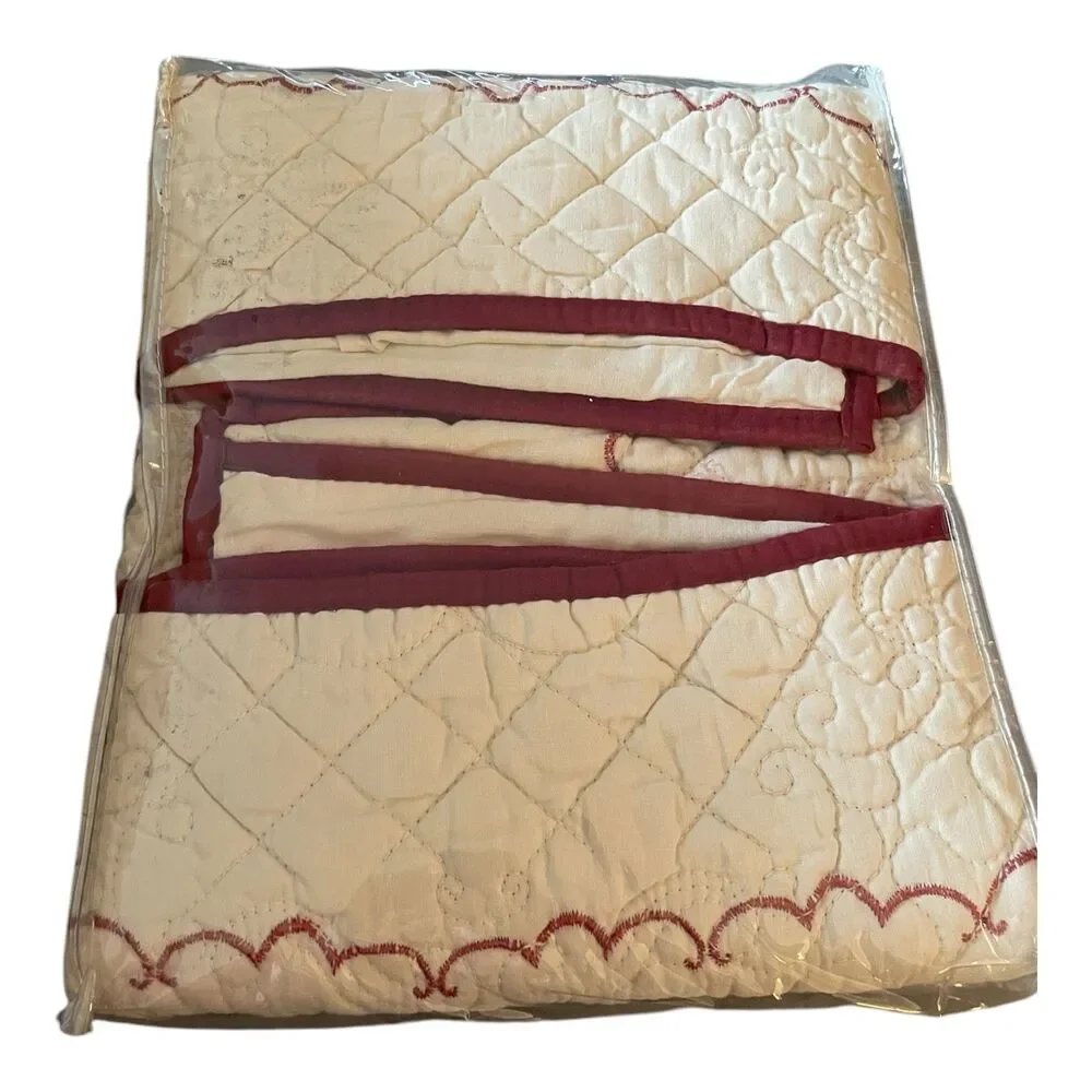 Cracker Barrel vintage quilted